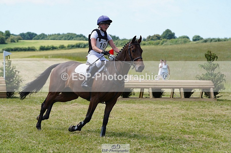 240629X-112008-1541 - 010-Georgie_Selley-VICARSTOWN_VICTOR