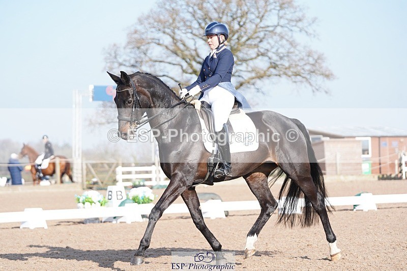 250403-090356-00109 - 003-Abbie.Newbury-Seagry.Firstamour