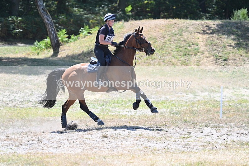 WJ7_5532 - Time 12:37 to 12:38 last rider