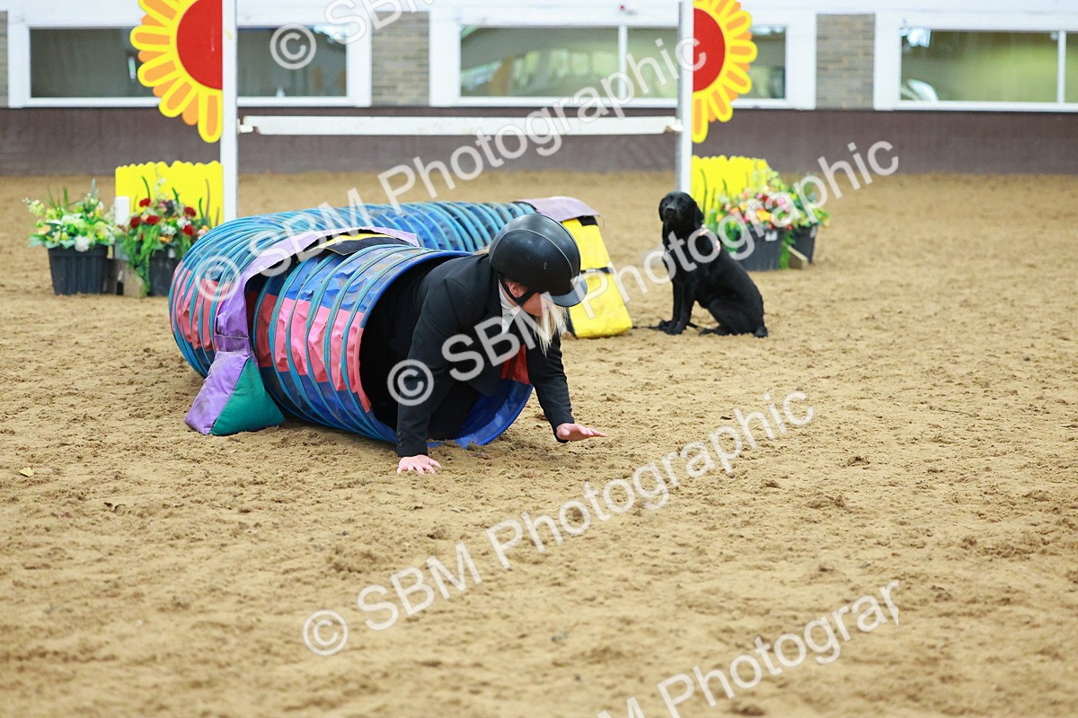 SBM_002459 - Class 3 - Horse & Hound (60cm)