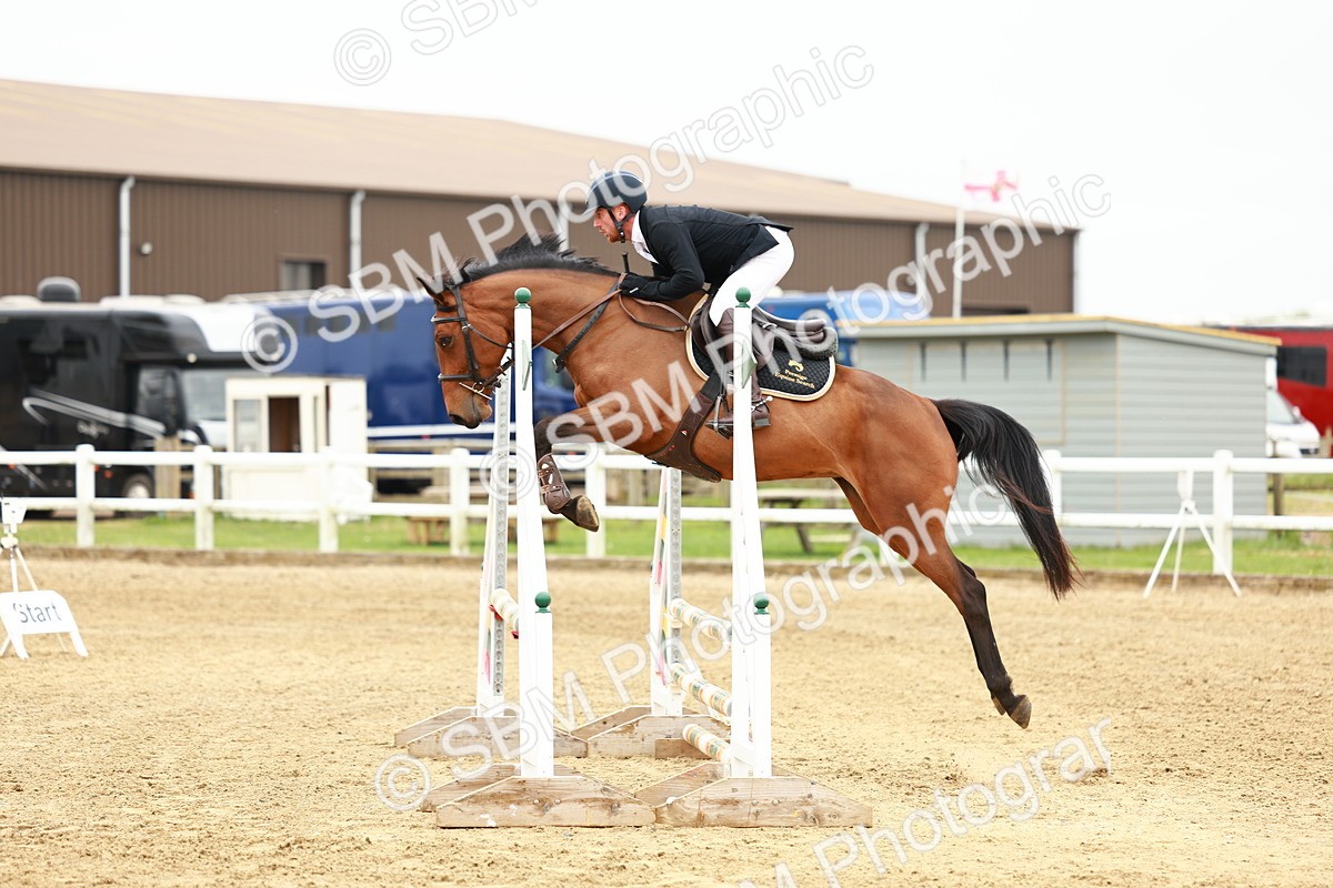 SBM_000185 - Class 1 - Clear Round