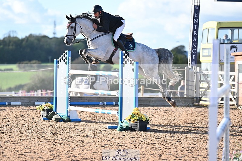 231014A-182143-06478 - Cls 21 National 1.30 & 1.40m Open