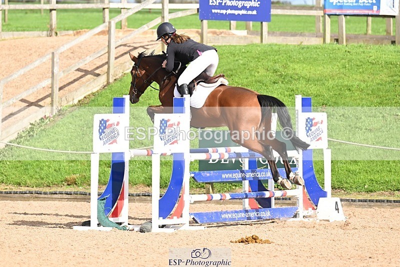 251005-142402-03891 - Cls 21 Newcomers and 1.10m