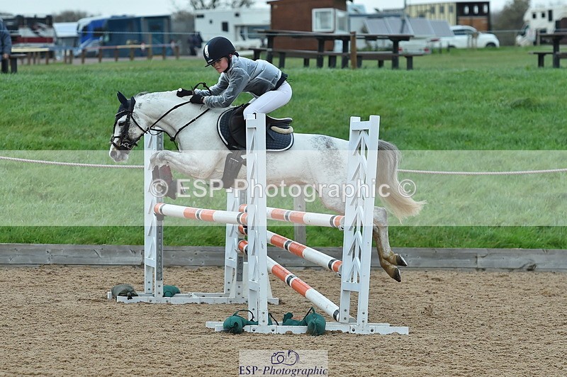 231119A-132918-05987 - Sun Cls 26 Springboard 128cm & 138cm