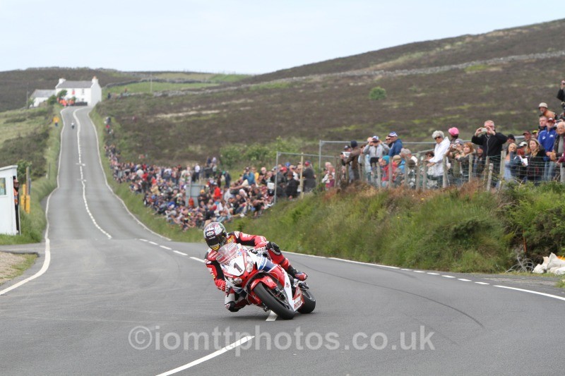 John McGuinness Honda / Honda Racing - Pokerstars Senior TT