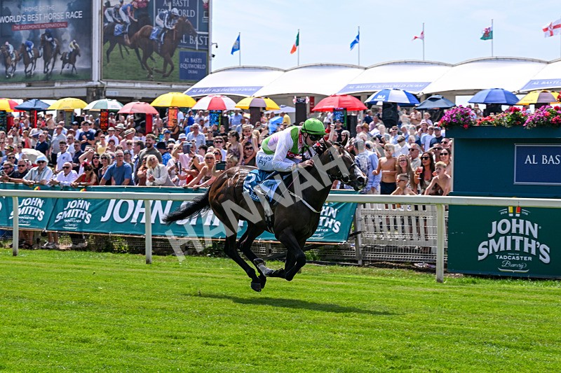 110726-Race 1-Big Cigar-6435 - Race 1 14.02pm John Smith's Nursery Handicap