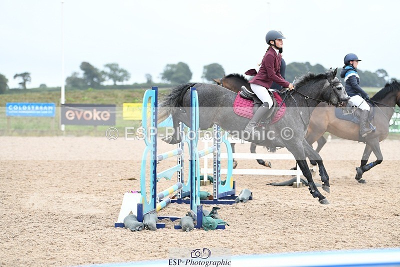 250807-112320-00635 - 90cm Round 1