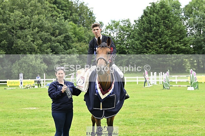 240711-125340-26995 - Cls 117 HOYS Grade C Jump Off and Presentations