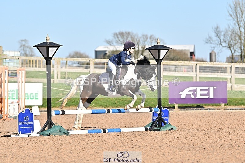 250401-163017-00120 - 60cm classes