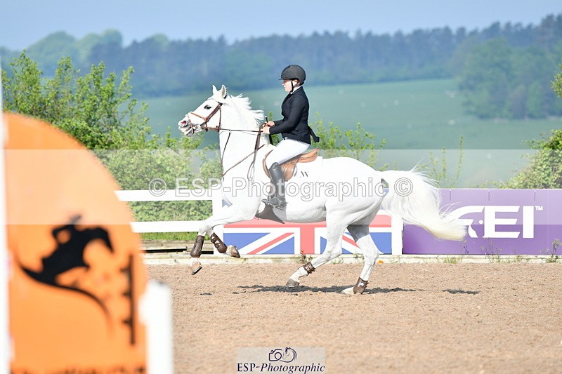 240512A-085837-17040 - Cls 39 British Novice and 90cm Open