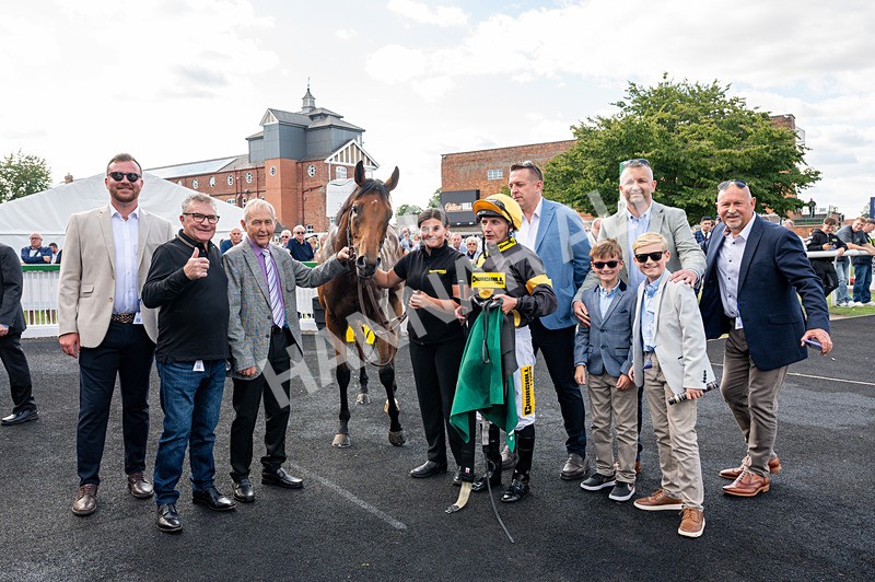 020825-Race 6-Big Leader-7556