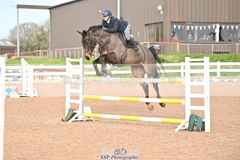 231209A-131711-01871 - Cls 13 Foxhunter & 1.20m Open