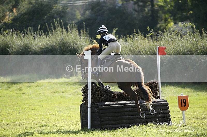  WWHT 171021 3602 - Intermediate Pairs (0.90m)  17/10/21