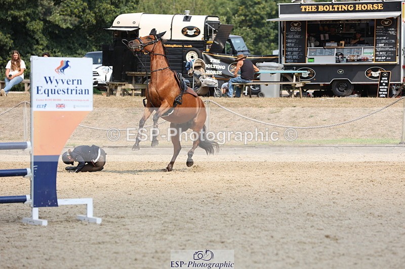 250816A-110442-00965 - Cls 3 Snr British Novice