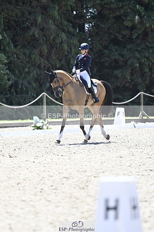 250522A-120026-03325 - B-321-Laura.Collett-BALANCERO