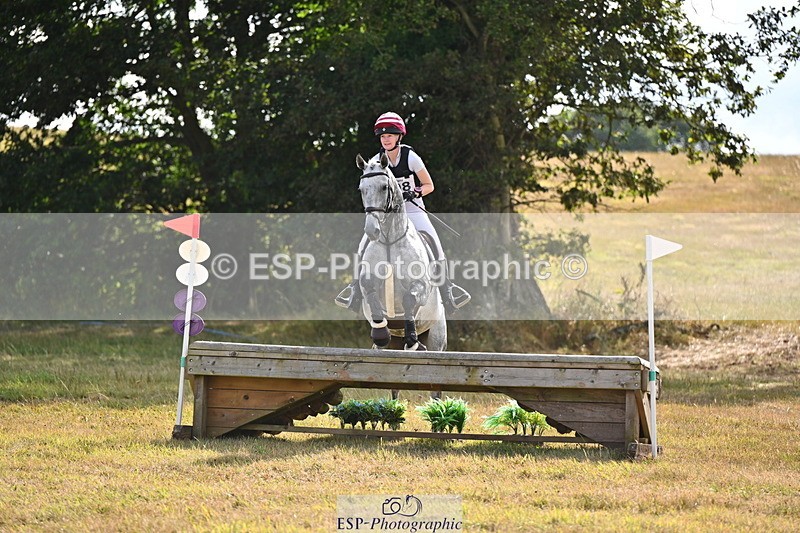 250803A-171109-17982 - R-808-Alice.Sandiford-THE.GREY.DANCER