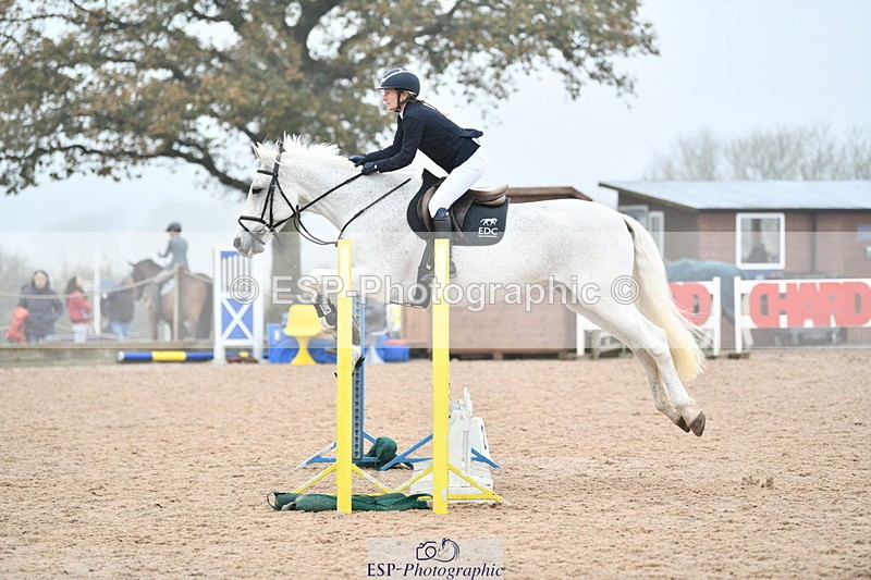 241102A-113515-04337 - SAT Cls 9 British Novice and 90cm Open