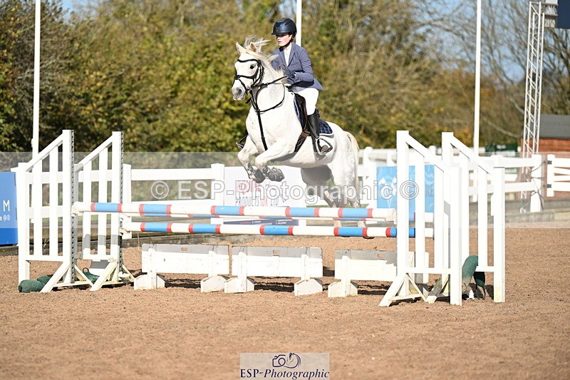 241026A-114405-00767 - SAT Cls 8 Pony Discovery and 90cm Open