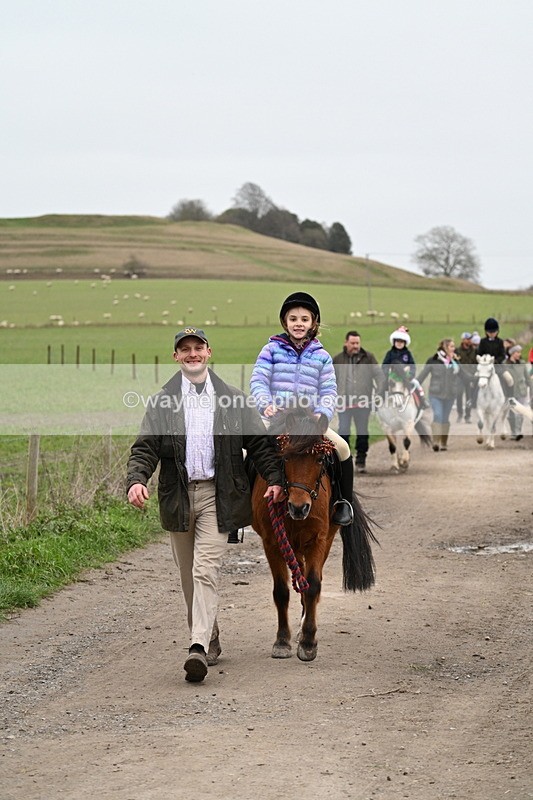 WJ7_1316 - Walk Home