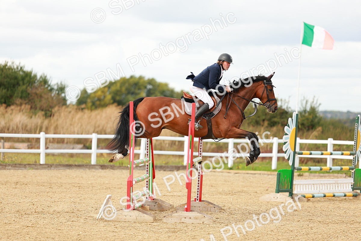 SBM_001347 - Class 4 - Senior Newcomers - 1.10m