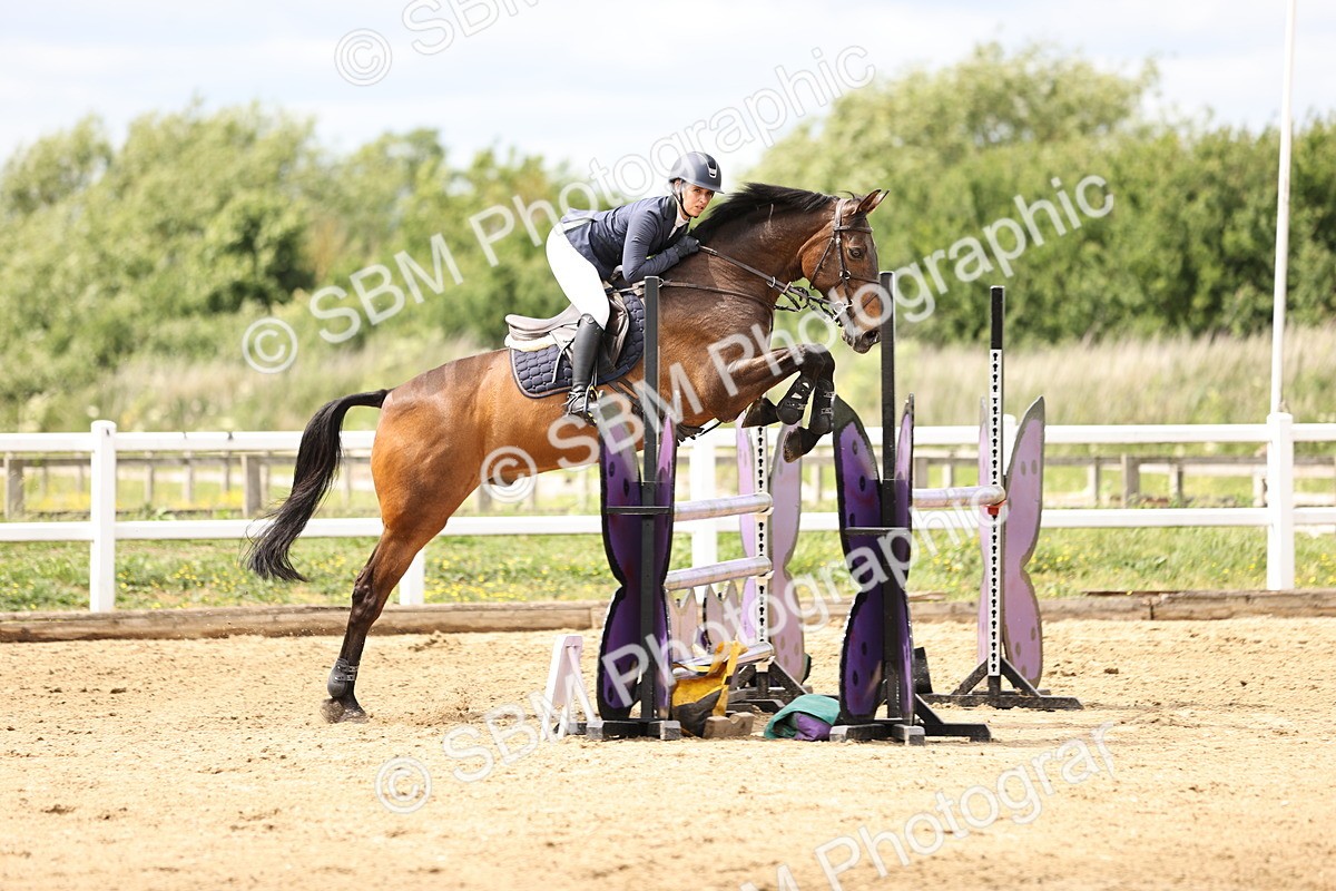 SBM_003357 - Class 11 - Senior Newcomers - 1.10m