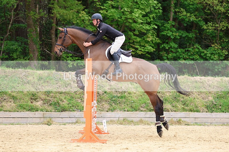 3E7A6326 - Class 4: Senior British Novice/90cm open