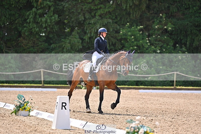 250523A-121819-06820 - C-281-Holly.Morris-NADIR.DE.LEAU