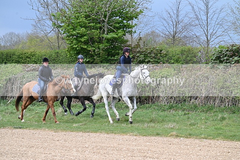 WJ7_2353 - Group 1