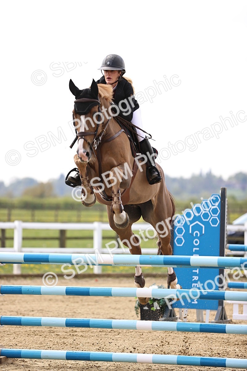 SBM_002417 - Class 11 - Senior newcomers - 1.10m