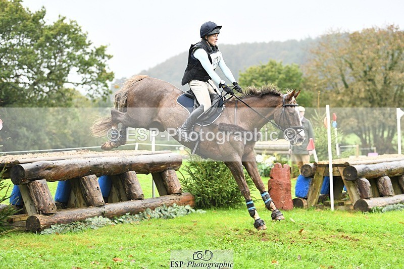 231021-104052-14198 - 639-TRAQ.TIME-Madeleine.Ellis-SC+XC