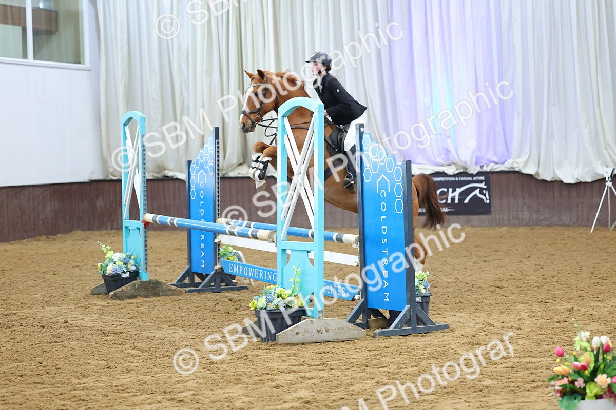 SBM_010111 - Class 21 - Nupafeed Supplements Senior Discovery/ 1m Open - First Round (1.00m)