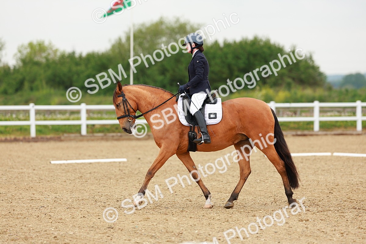 SBM_005303 - Class 16 - Novice 6