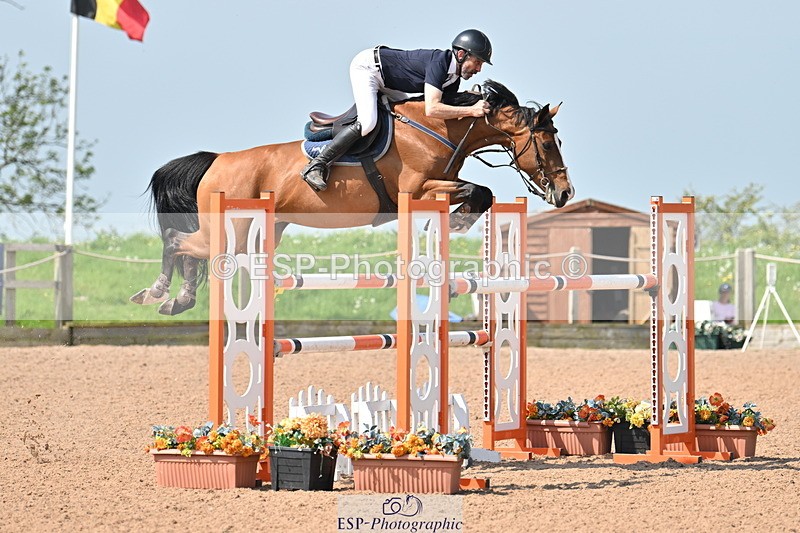 240512A-110502-17466 - Cls 48 National 1.30m Open