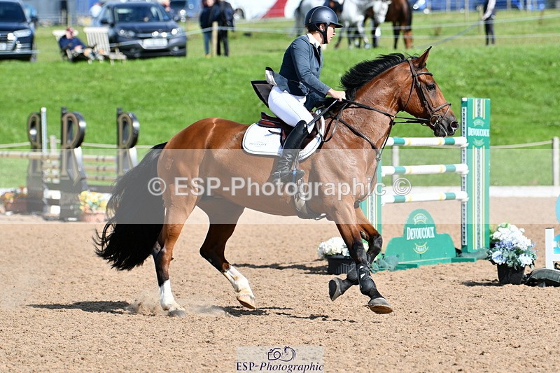 240914A-120615-07007 - Cls 14-S Snr Newcomers