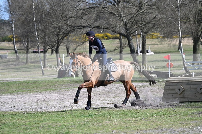 WJ7_1318 - XC Time 13:35 to 13:40