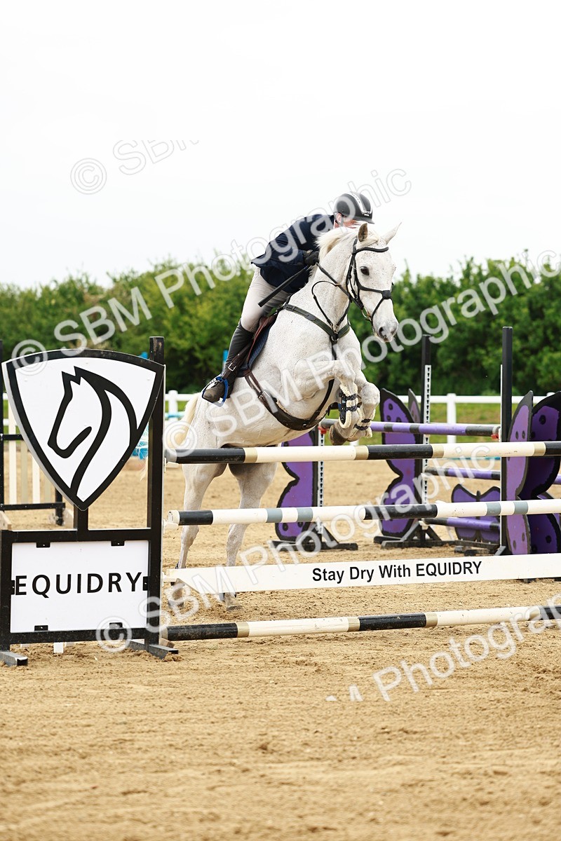 SBM_001126 - Class 5 - Senior Foxhunters - 1.20m