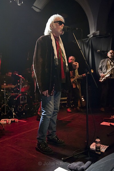 Derek Hussey of the Blockheads 1 - Concert