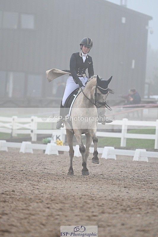 250907-151649-09314 - 128-Chantelle.Oliver-SymondsStadmorslow.Coffee.n.Cream