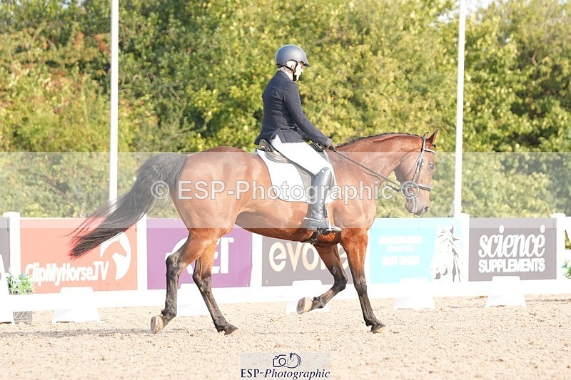 250817-085548-07403 - 146-Jean.BucklandCourt.Esquire