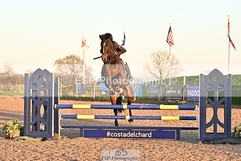 250401-191921-00967 - 90cm Classes