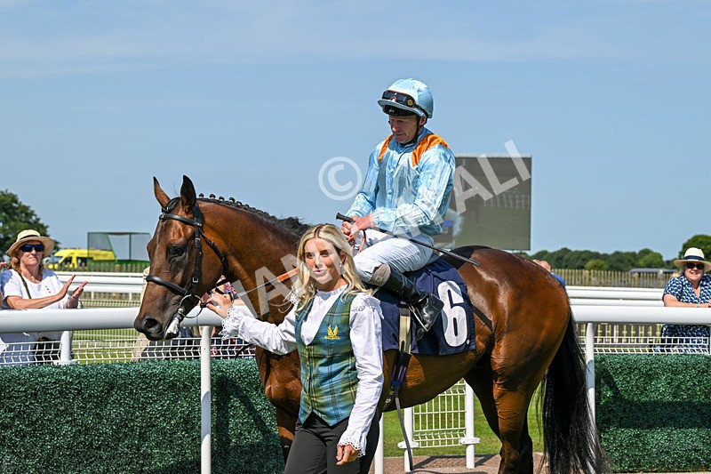 300724-Race 2-Lazy Griff-9215 - Race 2