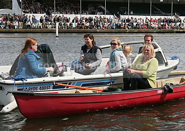 120701 EXPLORER CANOE WT7A3842 - HENLEY ROYAL REGATTA - Sunday 1st July 2012