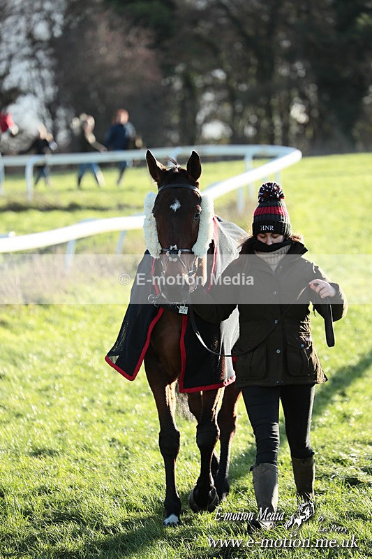PtP 301125  0438 - Hursley Hambledon Point-to-Point Larkhill Racecourse 30/12/2025