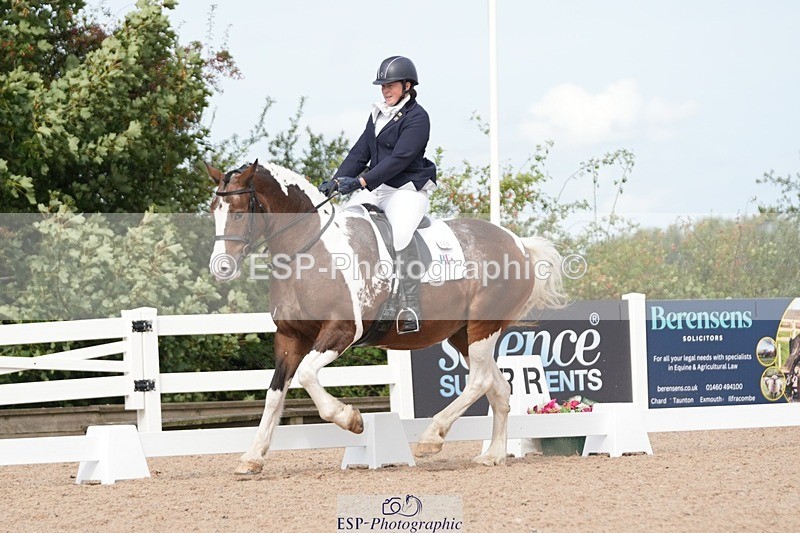 250906-113845-02039 - 080-Rebecca.MorrisSally.XIII