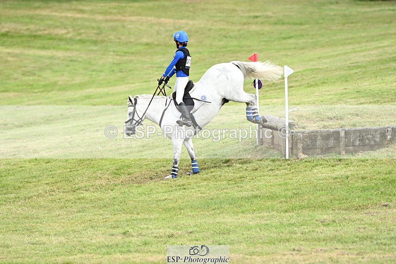 240825X-141003-34939 - 80cm XC 14.30 to 15.30