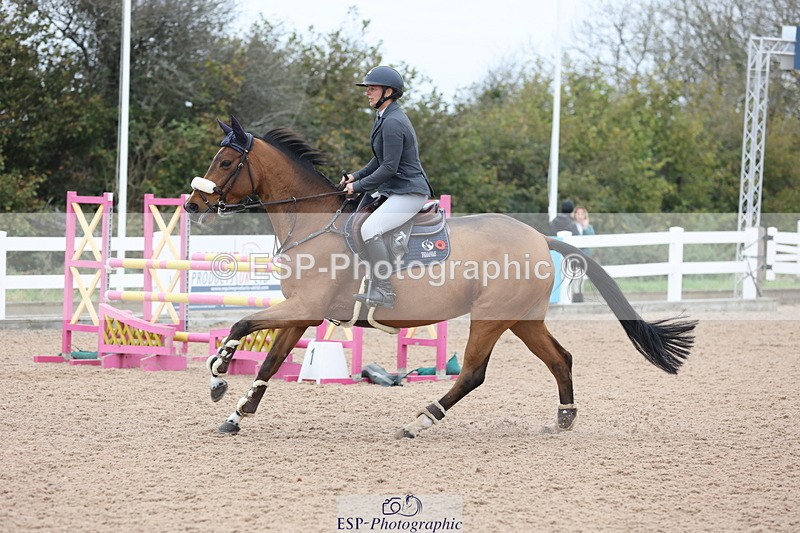 241101A-115606-01556 - FRI Cls 5 Newcomers and 1.10m Open