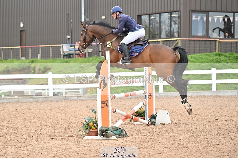 240406A-145742-04066 - Cls 15 Foxhunter