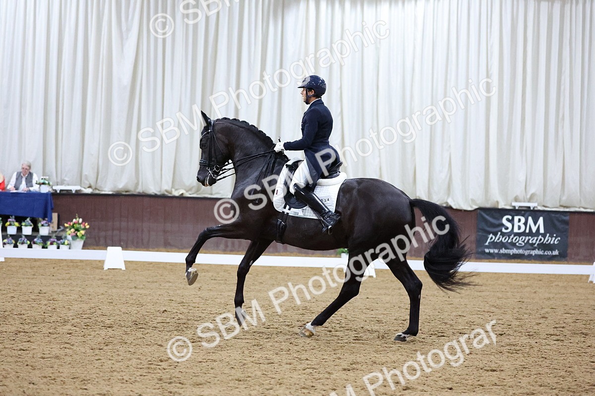 SBM_009766 - Class 14 - FEI Grand Prix - 19.27-20.27