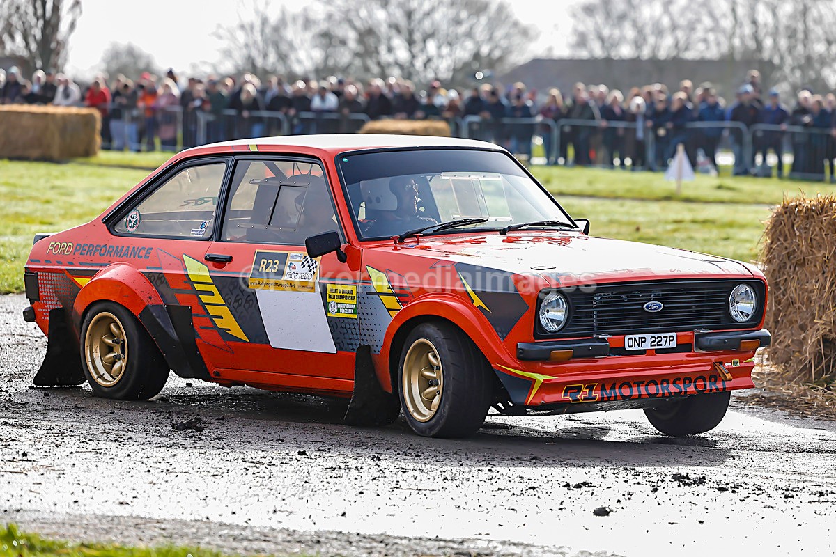 Race Retro 2025-80 - RACE RETRO 2025