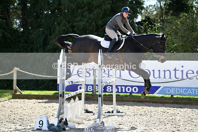 240324-121548-02510 - Cls 9 Snr 1.05m Open